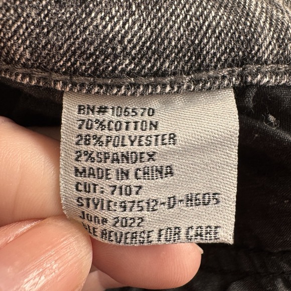 Tractr Button Me Up Grey High Rise Stretch Distressed Crop Jeans Sz 4/27 NWT - Picture 12 of 13